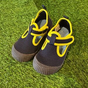 Cat & Jack Navy and Yellow Kids Water Shoes